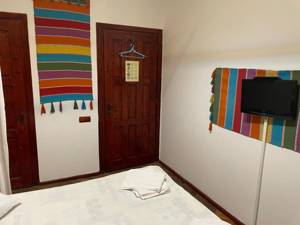 Pensiunea Noemi Guest house *